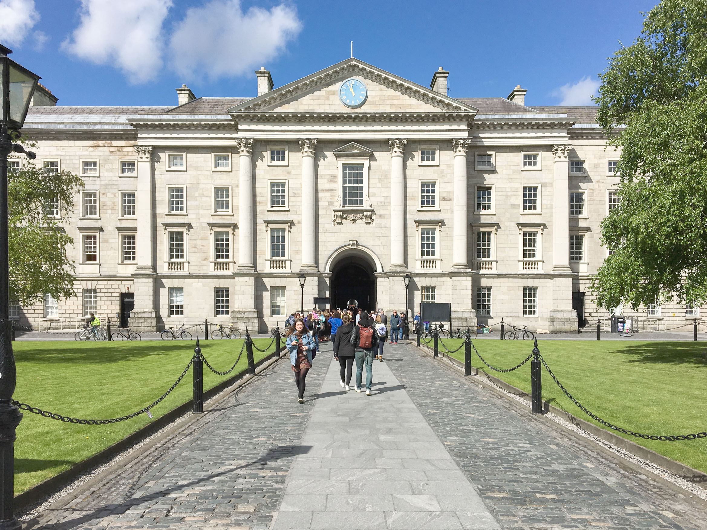一脉相承英式教育！带你认识爱尔兰顶尖的中学和大学教育